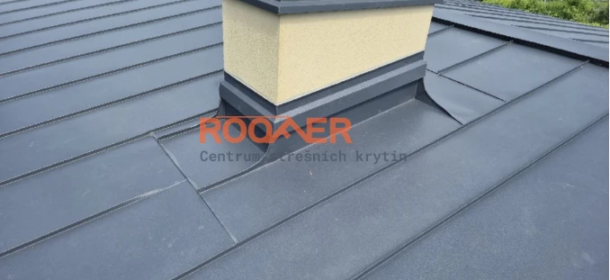 Falcovaná střecha | Výroba panelů na stavbě | Montáž falcované střechy | ROOFER Falcovaná střecha | Výroba panelů na stavbě | Montáž falcované střechy | ROOFER