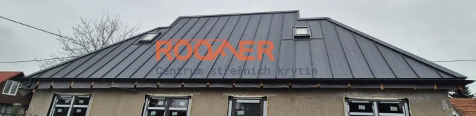 Moderní Click panely Retro Standard – kvalitní střecha v antracitu | Roofer.cz