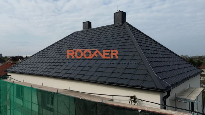 Rekonstrukce střechy Zdiby | Plechová střecha BILKA Britanic | ROOFER.cz