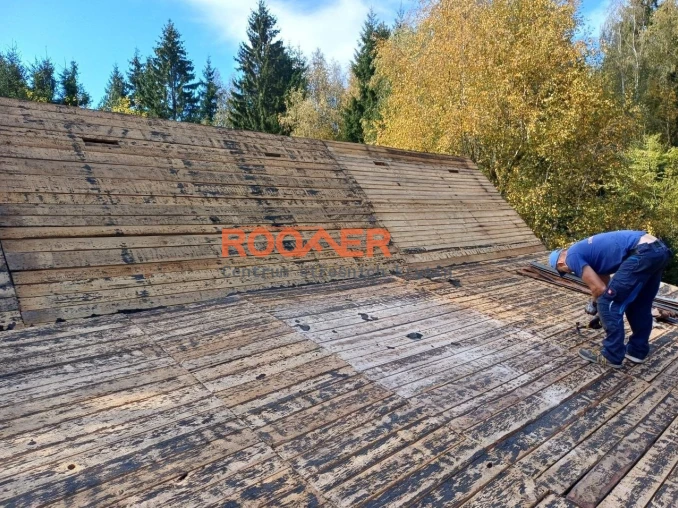 Rekonstrukce falcované střechy – Tři Studně, RAL 6020