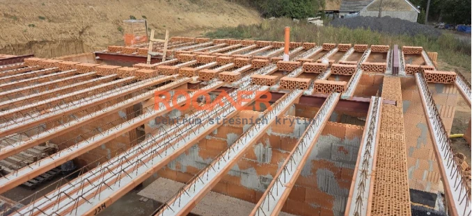 Semi-Detached House Construction in Sokolí – HELUZ MIAKO Floors Semi-Detached House Construction in Sokolí – HELUZ MIAKO Floors